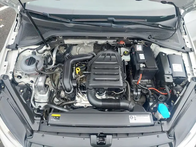 Volkswagen Golf 1.0 TSI Comfortline 2016 Benzine 26