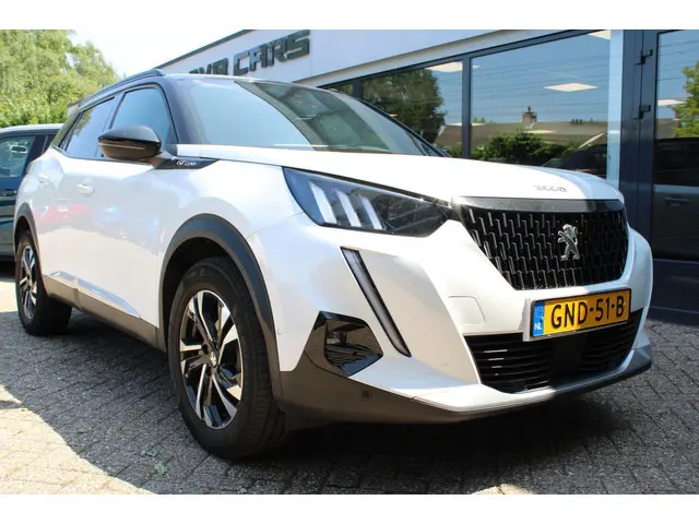 Peugeot 2008 1.2 PureTech GT-Line 2020 Benzine 9