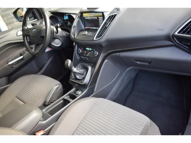 Ford Grand C-Max 1.0 Titanium 2016 Benzine 9