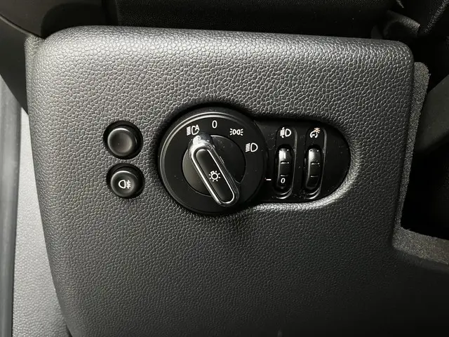 MINI Cooper 1.5 2020 Benzine 29