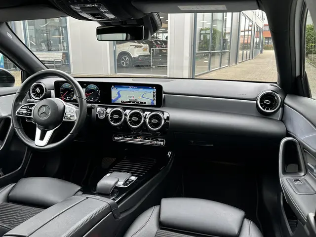 Mercedes-Benz A-Klasse 220 Advantage 2018 Benzine 41