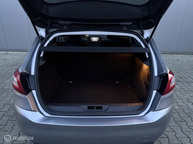 Peugeot 308 1.6 THP Allure 2014 Benzine 7