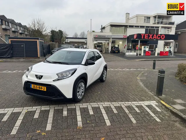 Toyota Aygo X 1.0 VVT-i MT Play 2024 Benzine