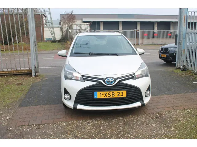 Toyota Yaris 1.5 Hybrid Aspiration 2014 Hybride Benzine 5