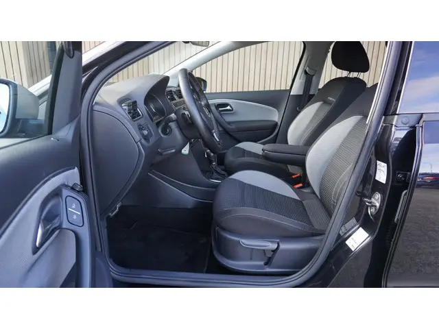 Volkswagen Polo Cross 1.2 TSI 90pk DSG 2017 Benzine 7