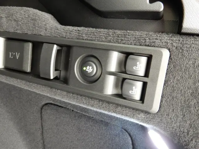 BMW 3 Serie Touring 320i 2024 Benzine 32