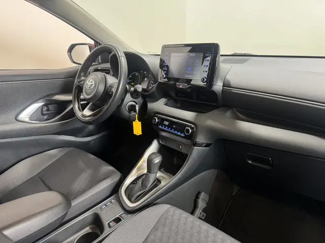 Toyota Yaris 1.5 Hybrid Active 2021 Hybride Benzine 20