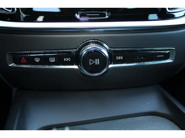 Volvo S60 2.0 B5 R-Design/pano/leer 2021 Hybride Benzine 30