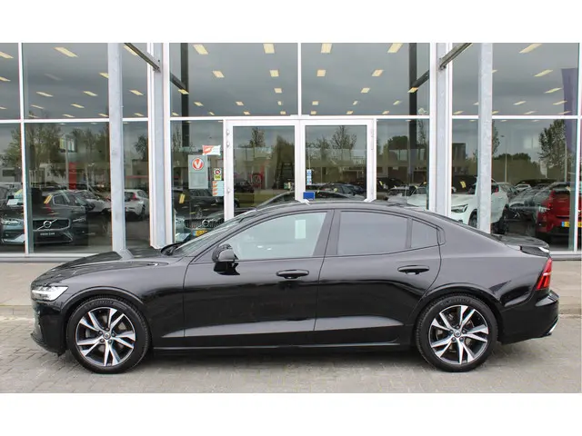Volvo S60 T4 Automaat R-Design 2019 Benzine 33