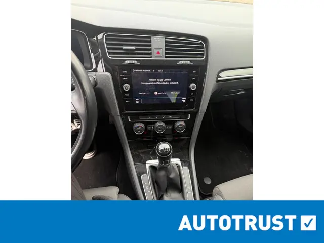 Volkswagen Golf 1.0 TSI Highline 2018 Benzine 22