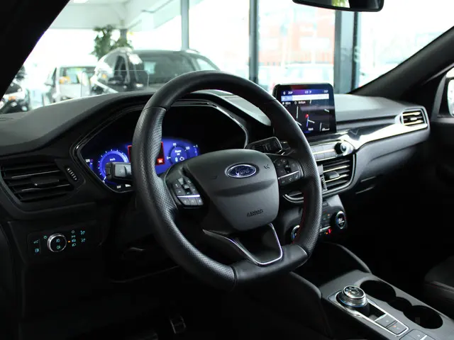 Ford Kuga 2.5 PHEV ST-Line X 2021 Hybride Benzine 10