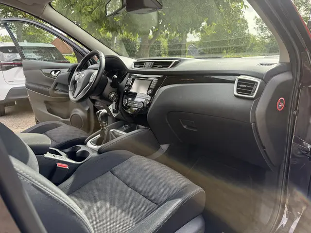 Nissan QASHQAI 1.2 Acenta 2015 Benzine 11
