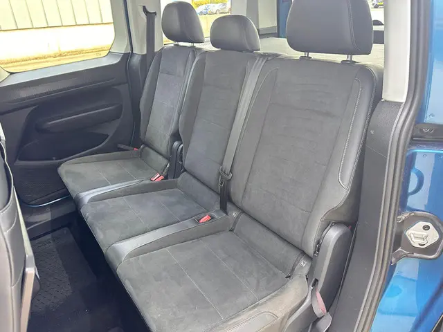 Volkswagen Caddy 1.5 TSI DSG Style 5p 2021 Benzine 18