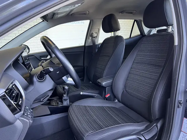 Kia Stonic 1.0 T-GDi DynamicPlusLine 2022 Benzine 25