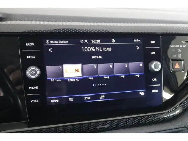 Volkswagen Polo 1.0 TSI Life 2023 Benzine 17