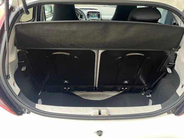 Toyota Aygo 1.0 VVT-i x-joy , 2e eigenaar 2019 Benzine 22