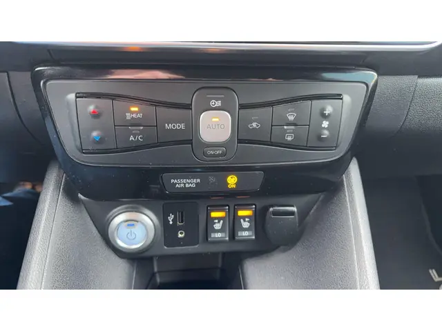 Nissan Leaf N-Connecta 40 kWh 2018 Elektrisch 11