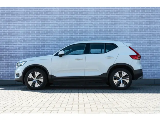 Volvo XC40 T2 Momentum Automaat 2021 Benzine 12