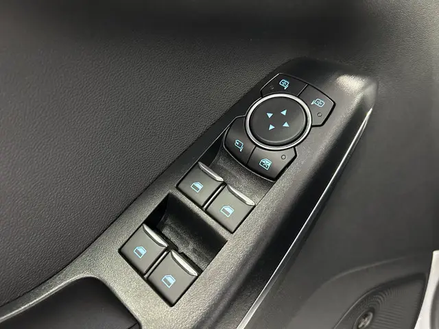 Ford Fiesta 1.0 EcoBoost Vignale 2018 Benzine 23