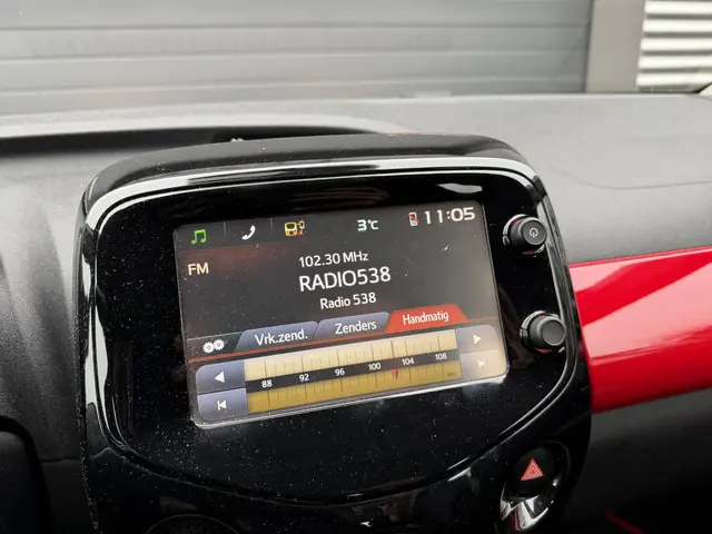 Toyota Aygo 1.0 VVT-i x-wave 2015 Benzine 19