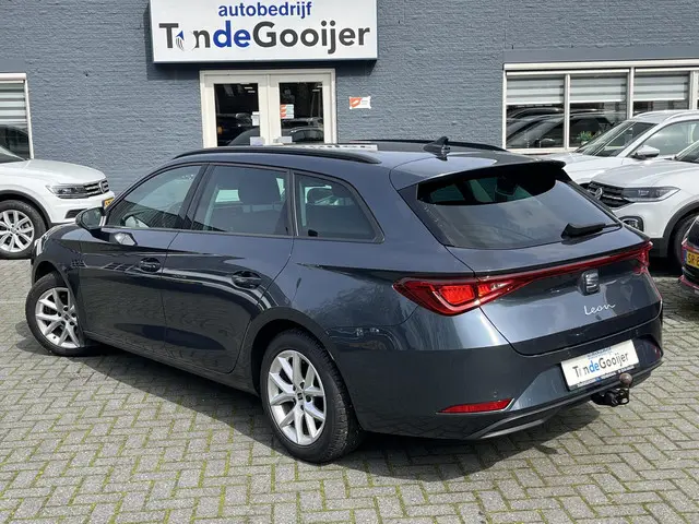 SEAT Leon Sportstourer 1.5 TSI Style 2021 Benzine 4