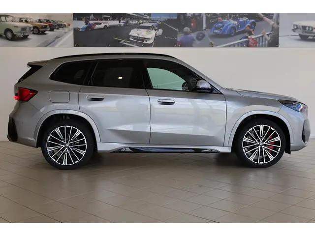 BMW iX1 eDrive20 2025 Elektrisch 3