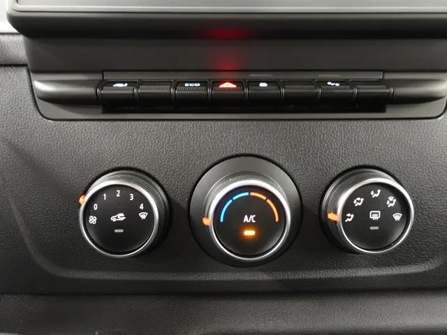 Renault Master T33 2.3 dCi 135 L2H2 2024 Diesel 22