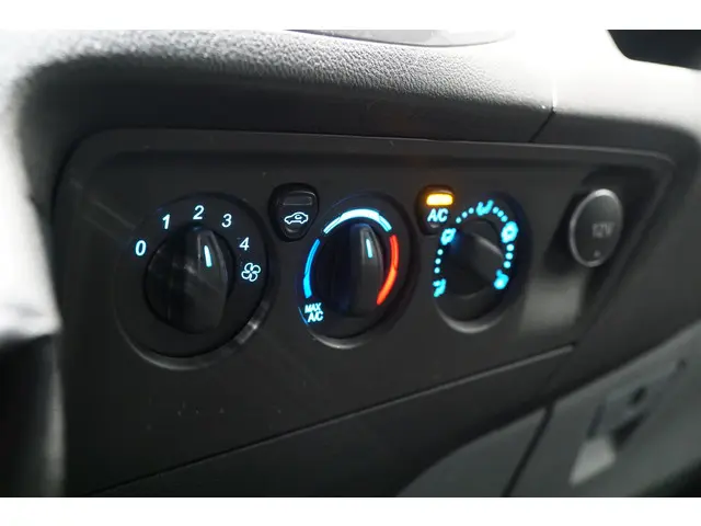 Ford Transit Custom 290 2.0 TDCI L2H1 Trend 2018 Diesel 13