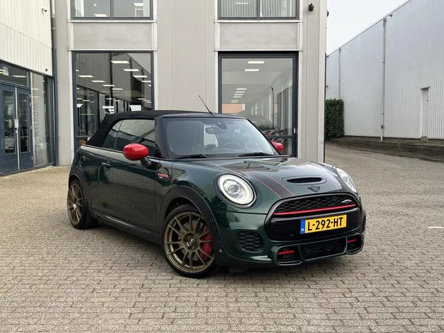 MINI Cooper Cabrio 2.0 John Works Chili 2017 Benzine 40
