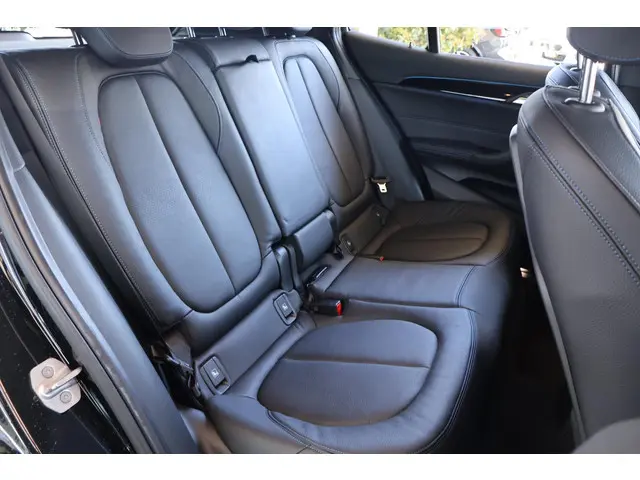 BMW X2 xDrive25e 2023 Hybride Benzine 8