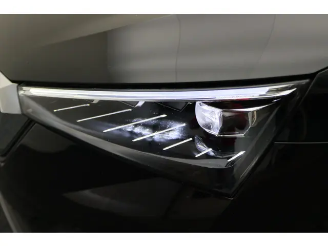 Škoda Scala 1.0 TSI DSG Sport Business 2023 Benzine 26