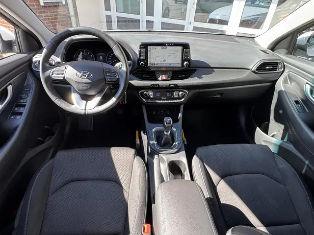 Hyundai i30 1.0 T-GDI First Edition 2018 Benzine 13