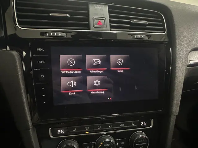 Volkswagen Golf 2.0 TSI GTI Performance 2018 Benzine 23