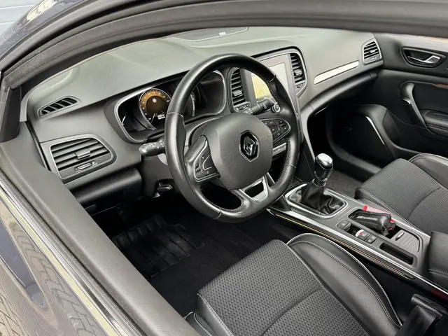 Renault Mégane Estate 1.3 TCE BOSE 2019 Benzine 4
