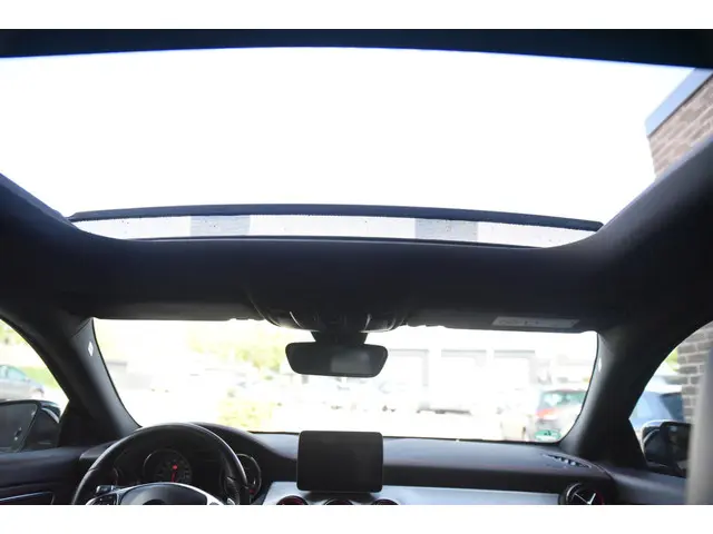 Mercedes-Benz CLA AMG 45 4MATIC 2017 Benzine 22