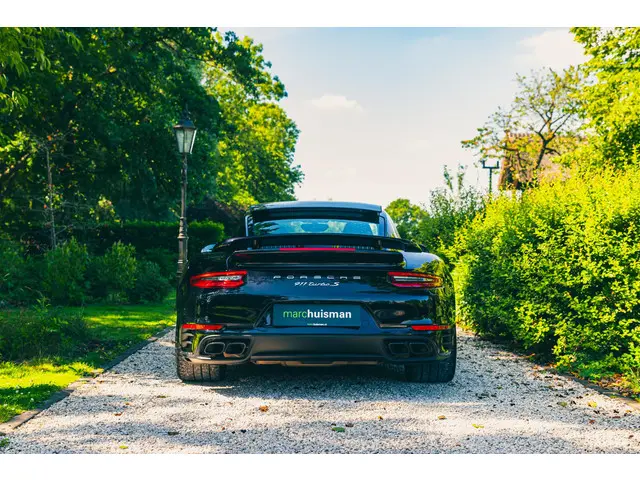 Porsche 911 3.8 Turbo S 2016 Benzine 93