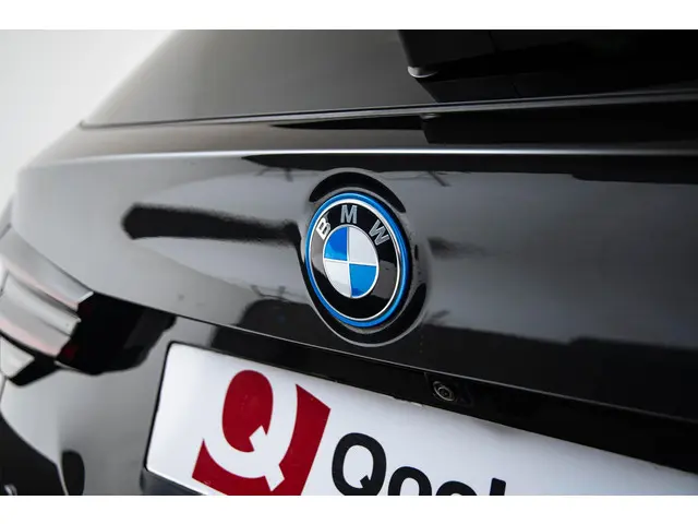 BMW X3 xDrive30e High Executive 2022 Hybride Benzine 44