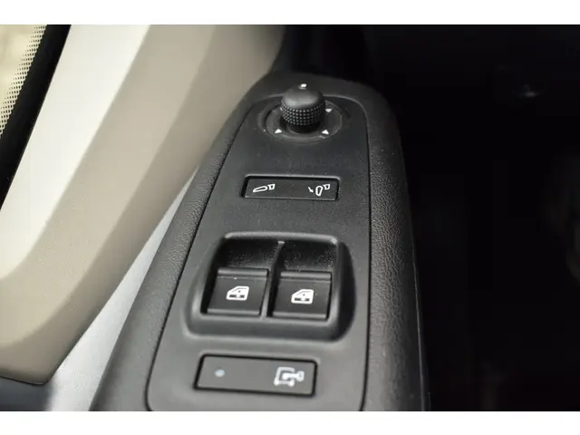 Citroën Jumper 30 2.2 BlueHDi 140 L2H1 Club 2021 Diesel 16