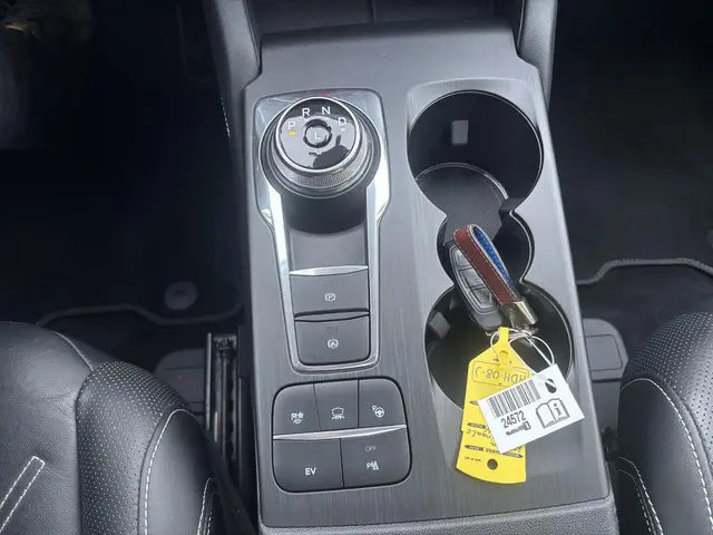 Ford Kuga 2.5 PHEV Vignale 2022 Hybride Benzine 14