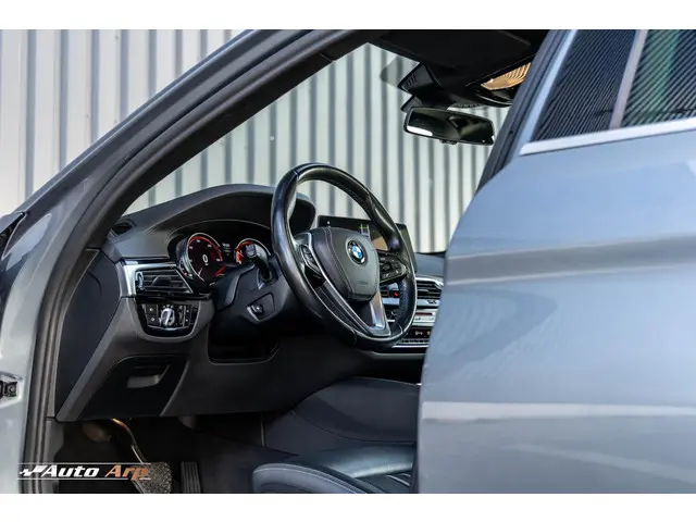 BMW 5 Serie 520d High Executive 2018 Diesel 17