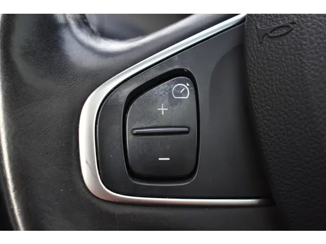 Renault Captur TCe 150 EDC Intens 2018 Benzine 23