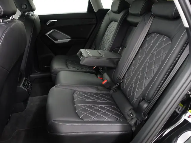 Audi Q3 35 TFSI S Edition Aut- 2020 Hybride Benzine 22