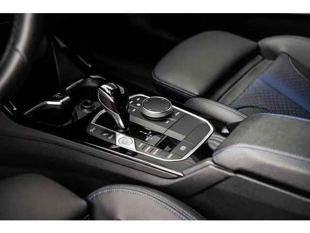 BMW 1 Serie 120i | M Sport | PDC | LED | 19 inch | 2022 Benzine 26