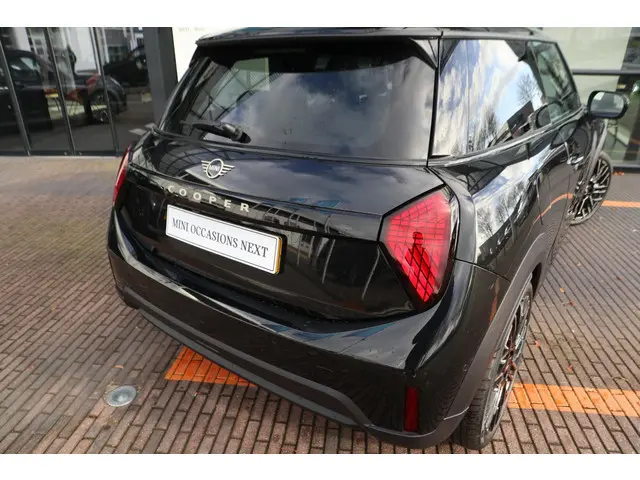 MINI 3-Deurs Cooper C 2025 Benzine 8