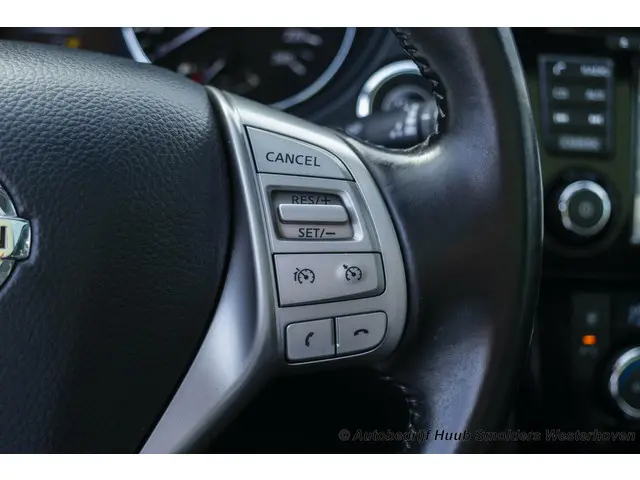 Nissan QASHQAI 1.2 Premier Edition 2014 Benzine 28