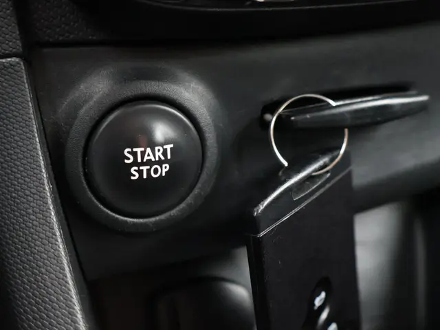 Renault Clio 0.9 TCe 5-DEURS + NAVIGATIE | LMV 2013 Benzine 29