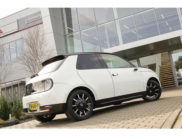 Honda e ADVANCE 17" 2022 Elektrisch 34