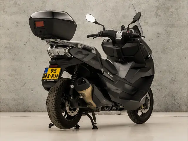 BMW C 400 GT Triple Black 2025 Benzine 5