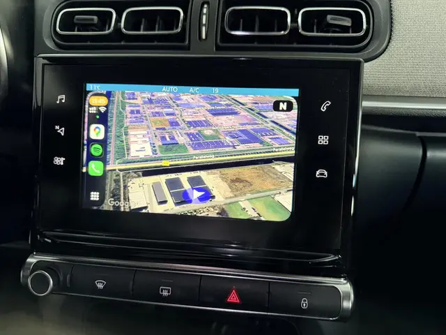 Citroën C3 1.2 Automaat, CarPlay S&S Shine 2017 Benzine 9