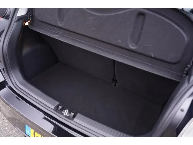 Hyundai i10 1.0 Select 2023 Benzine 11